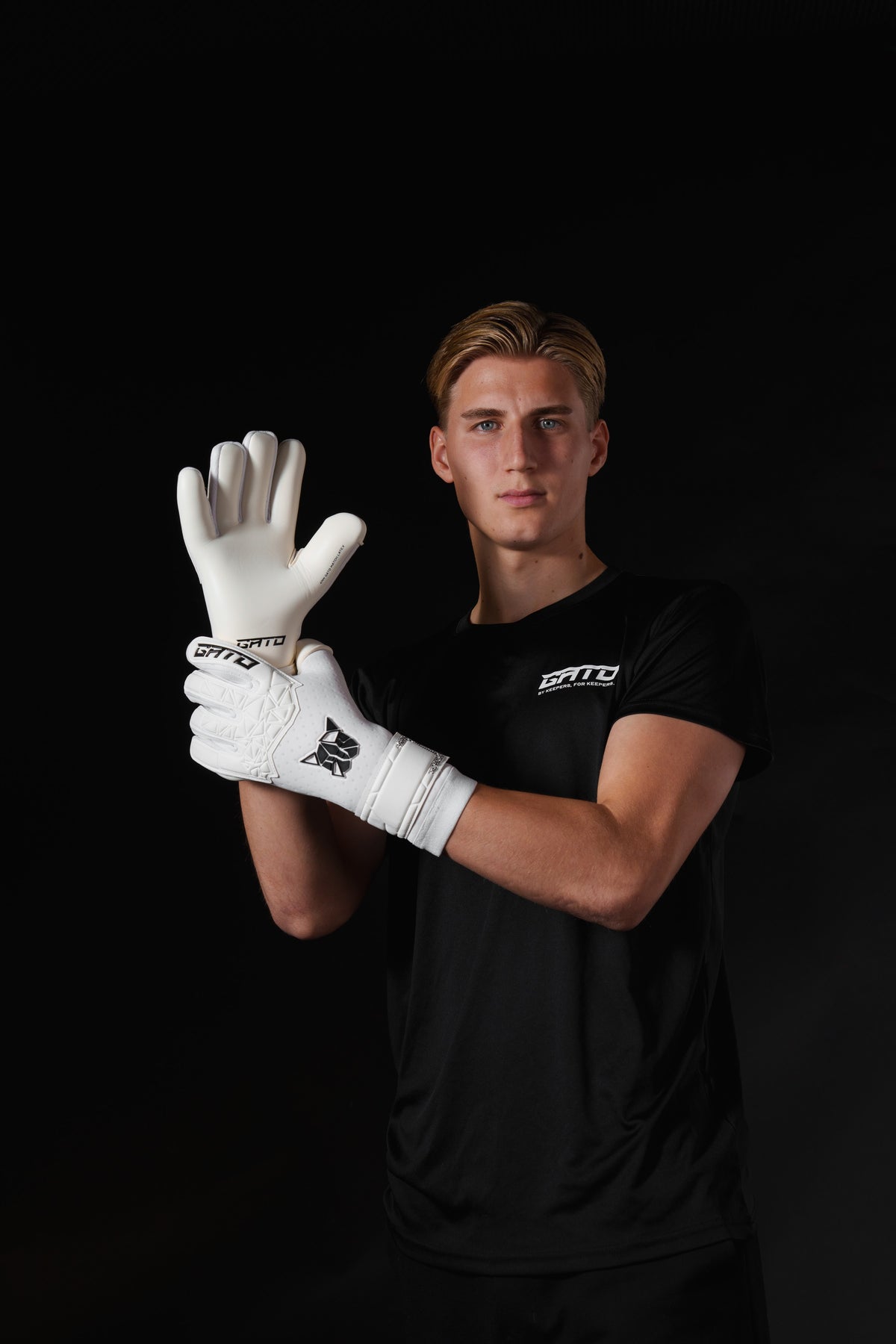 Engineered for Modern Goalkeeping